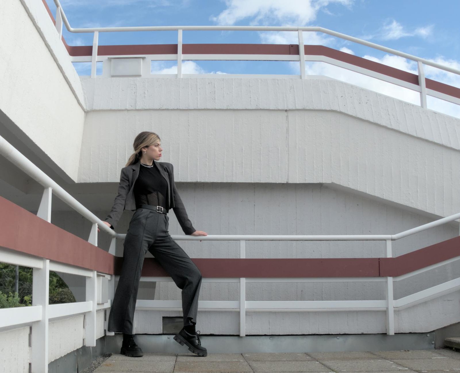 Aesthetic outfit built around coherent visual identity