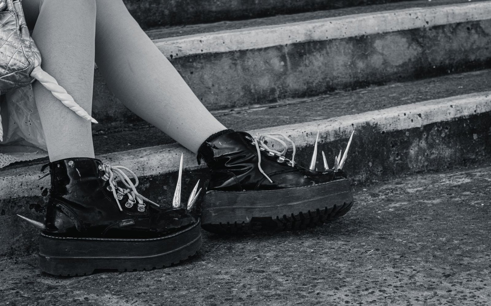 Alt Aesthetic Outfits: How to Build an Alternative Fashion Identity in 2026
