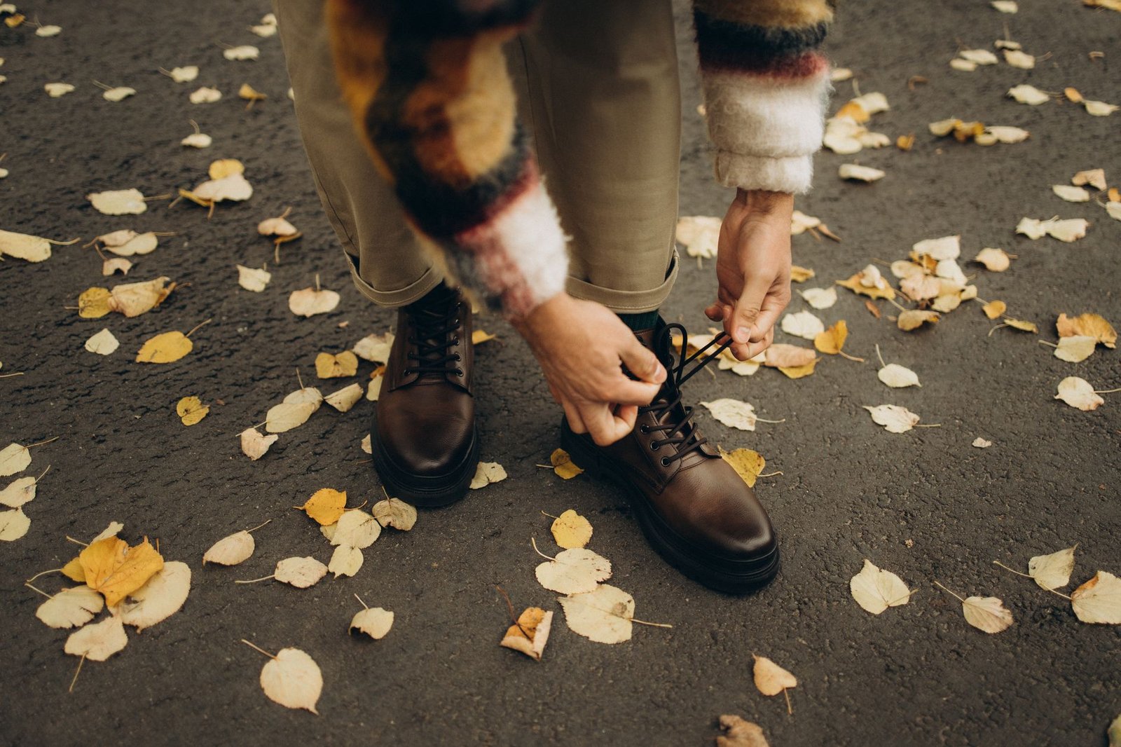 Fall layering outfit women fashion knit blazer boots warm tones