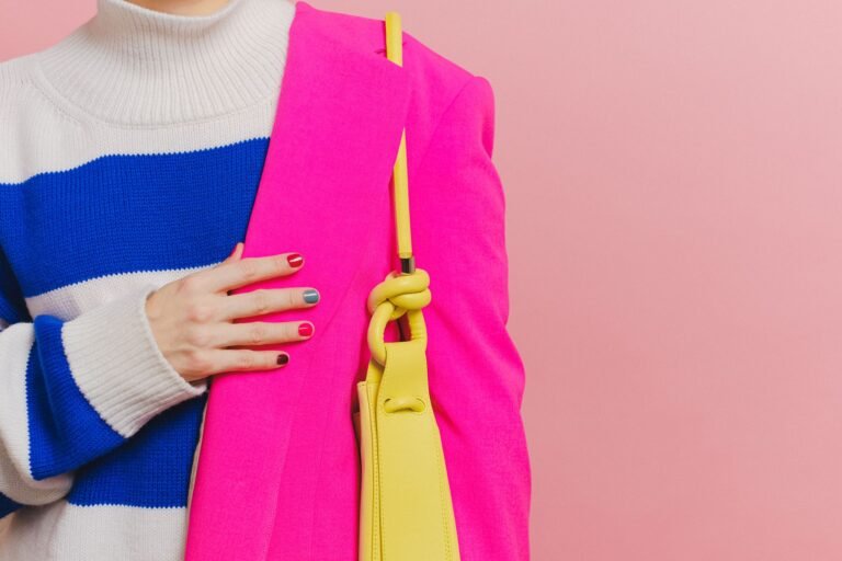 Colour Blocking Outfits: How to Wear Bold Colour Combinations
