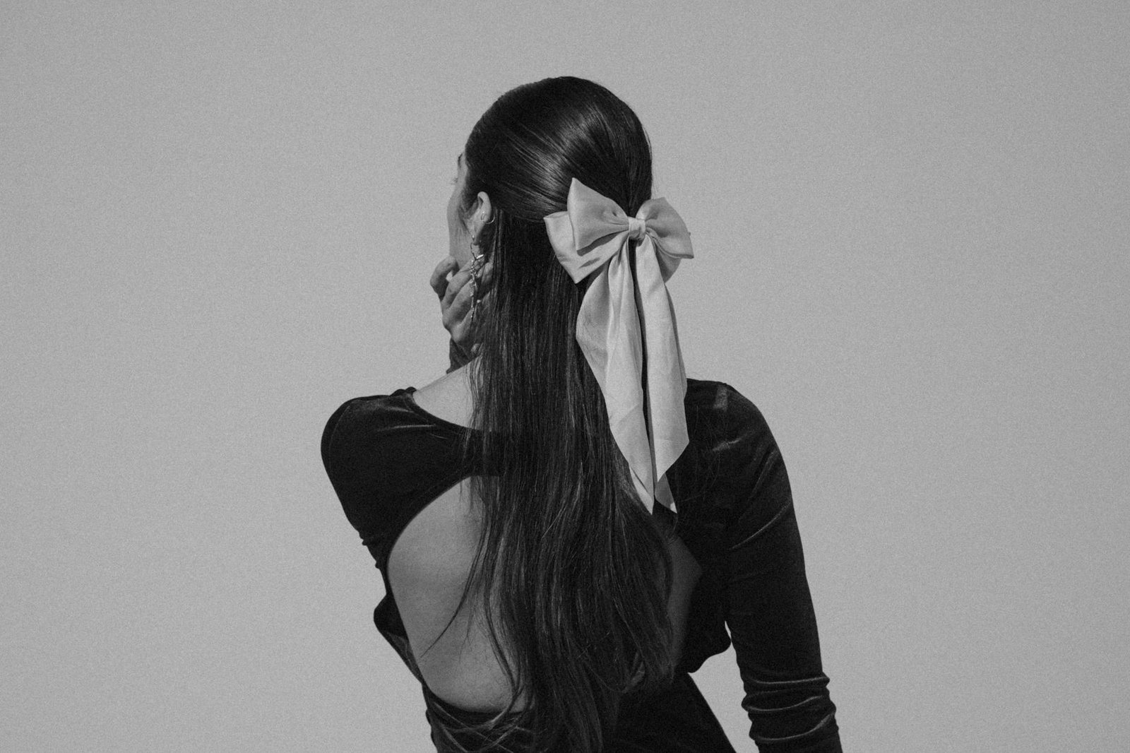 Coquette Aesthetic Outfits: How to Dress the Feminine Maximalist Style