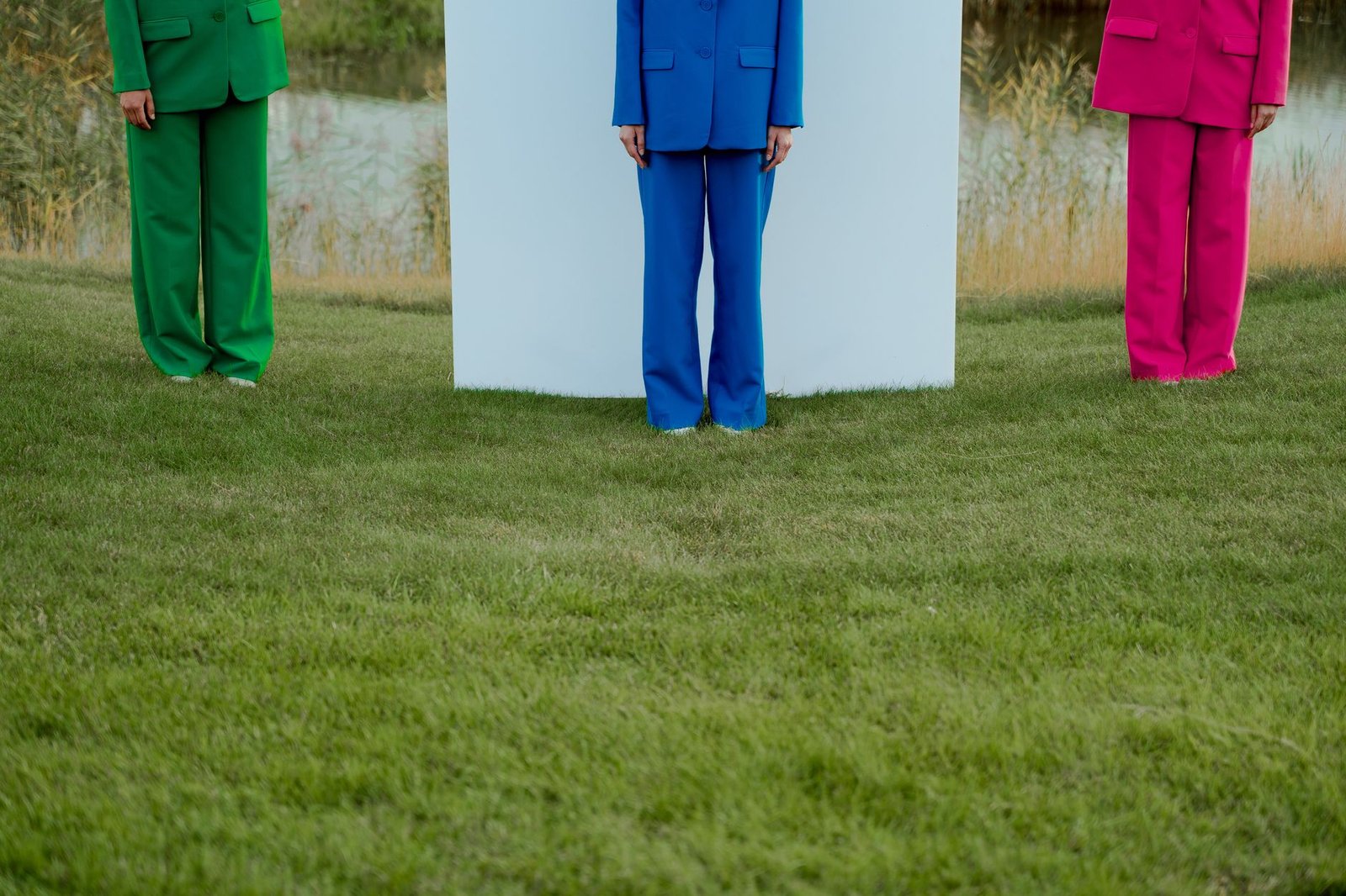 Cobalt blue color block fashion look