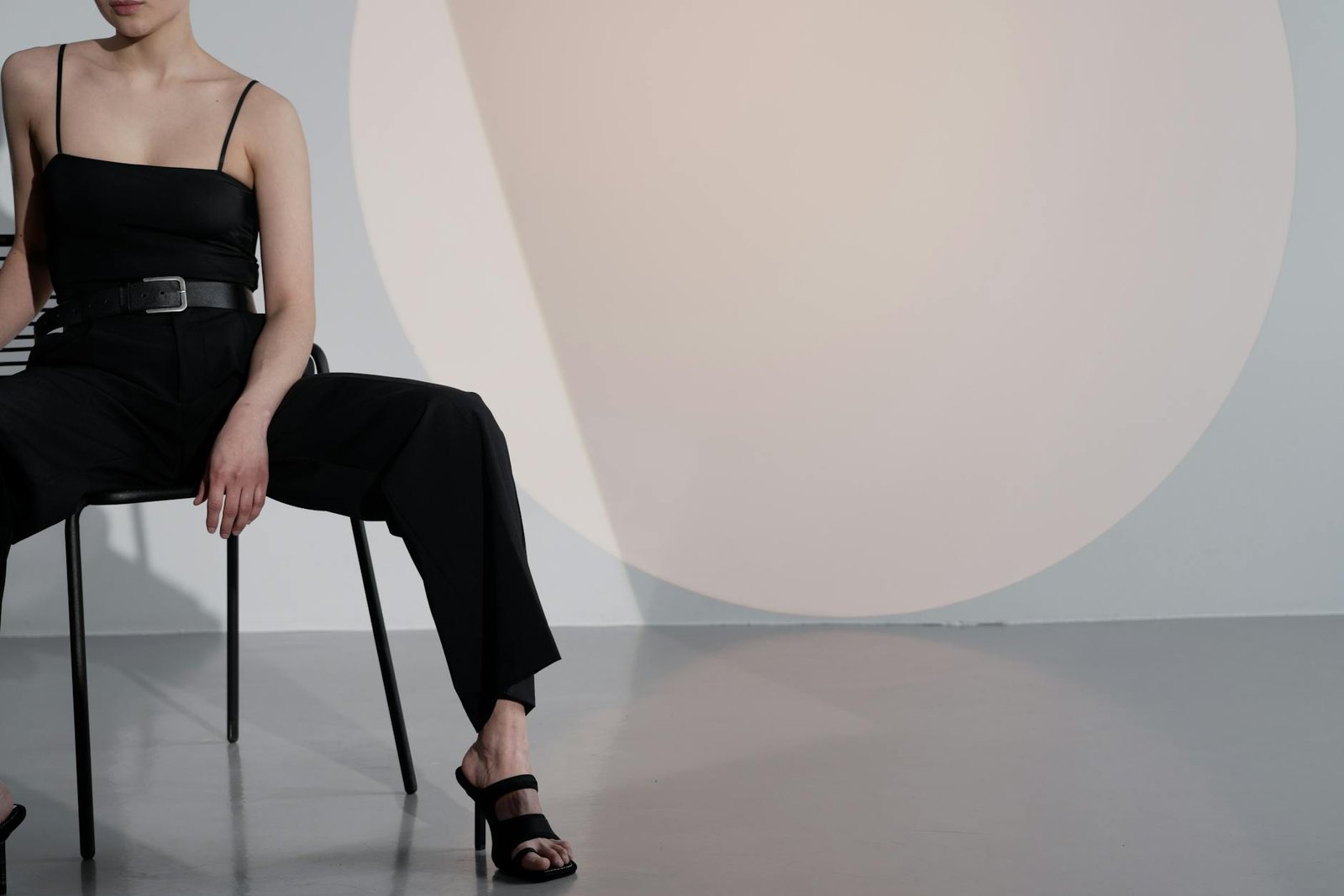 Fashion on a Budget: How to Dress Well Without Spending More in 2026