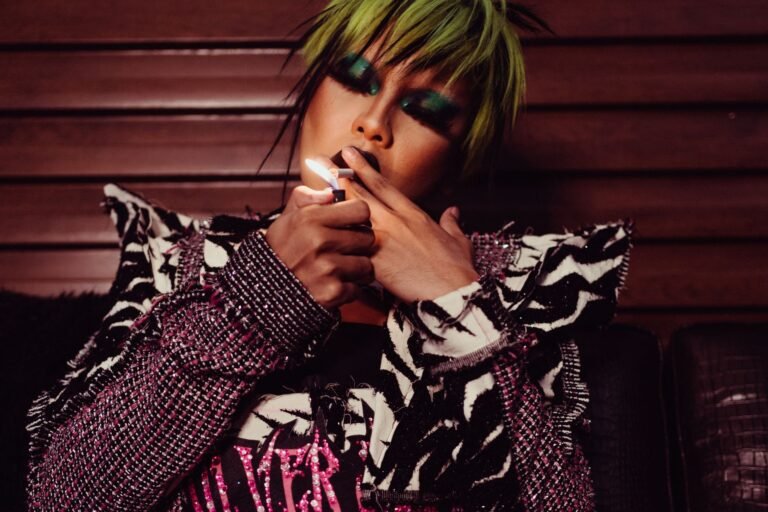 Rockstar Aesthetic Outfits: How to Dress the Iconic Music-Inspired Style