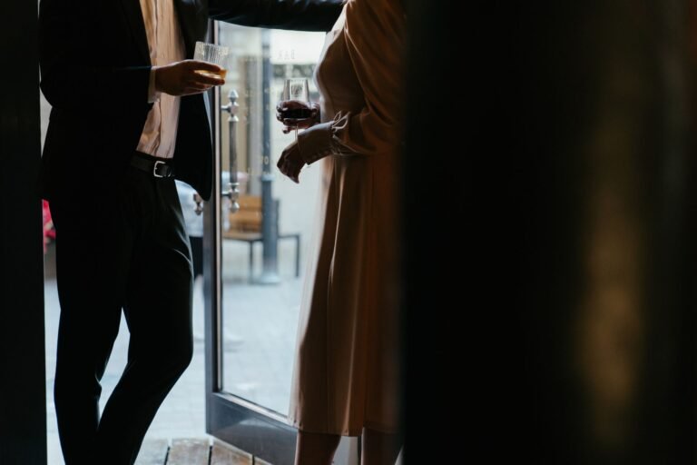 First Date Outfit Ideas: What to Wear on a First Date in 2026