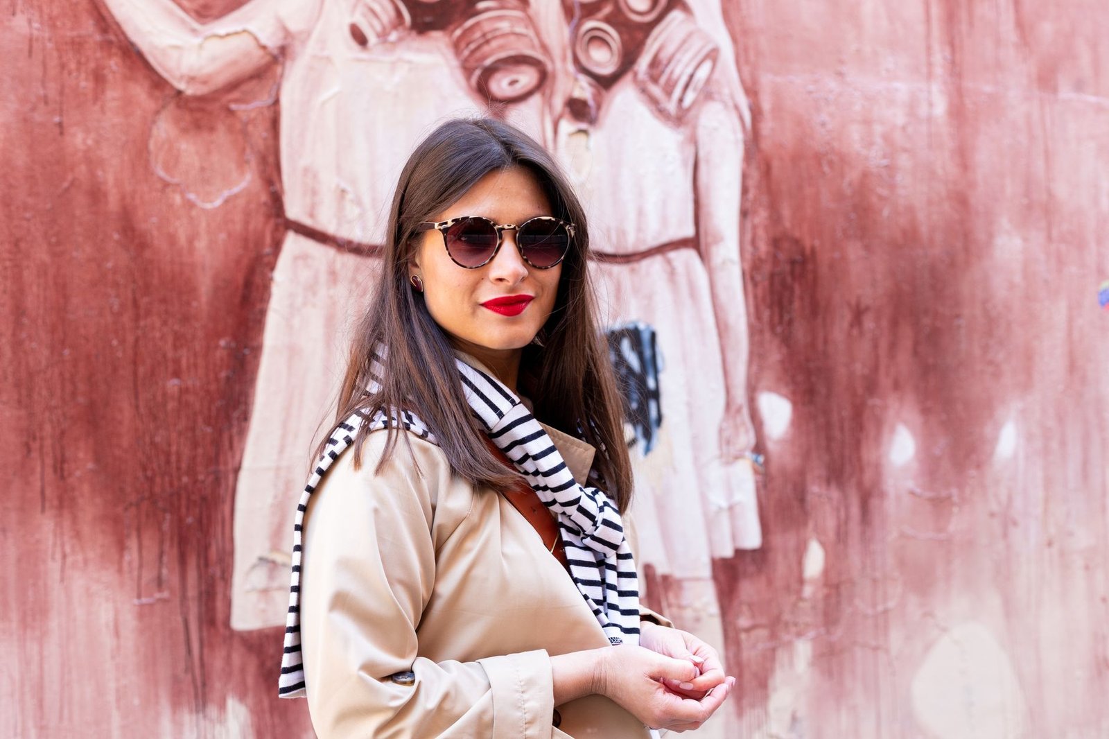 French woman outfit fashion casual chic breton stripe jeans