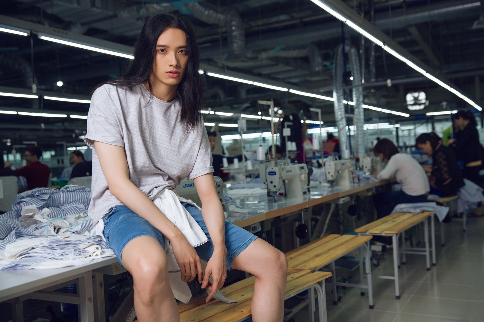 Unisex androgynous fashion relaxed silhouette