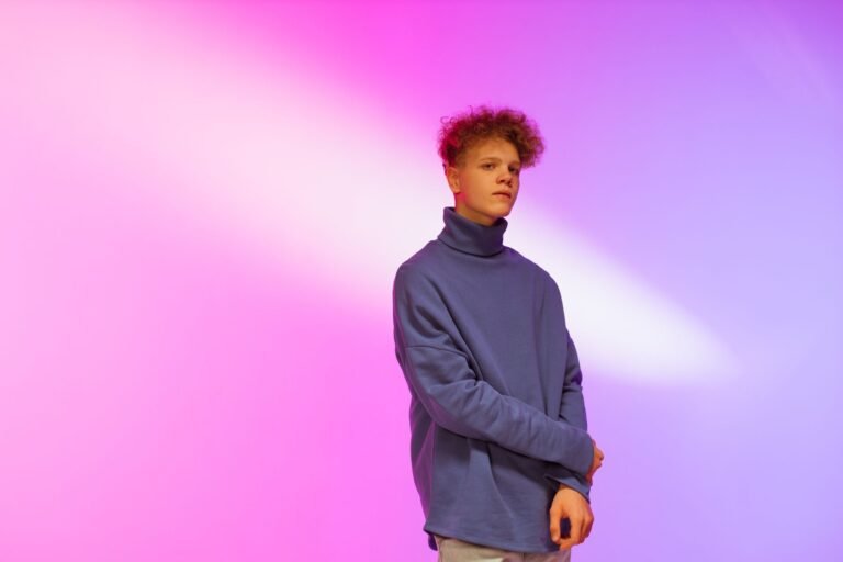 Gradient Sweatshirt Outfits: 16 Ways to Wear Color-Fade Knitwear