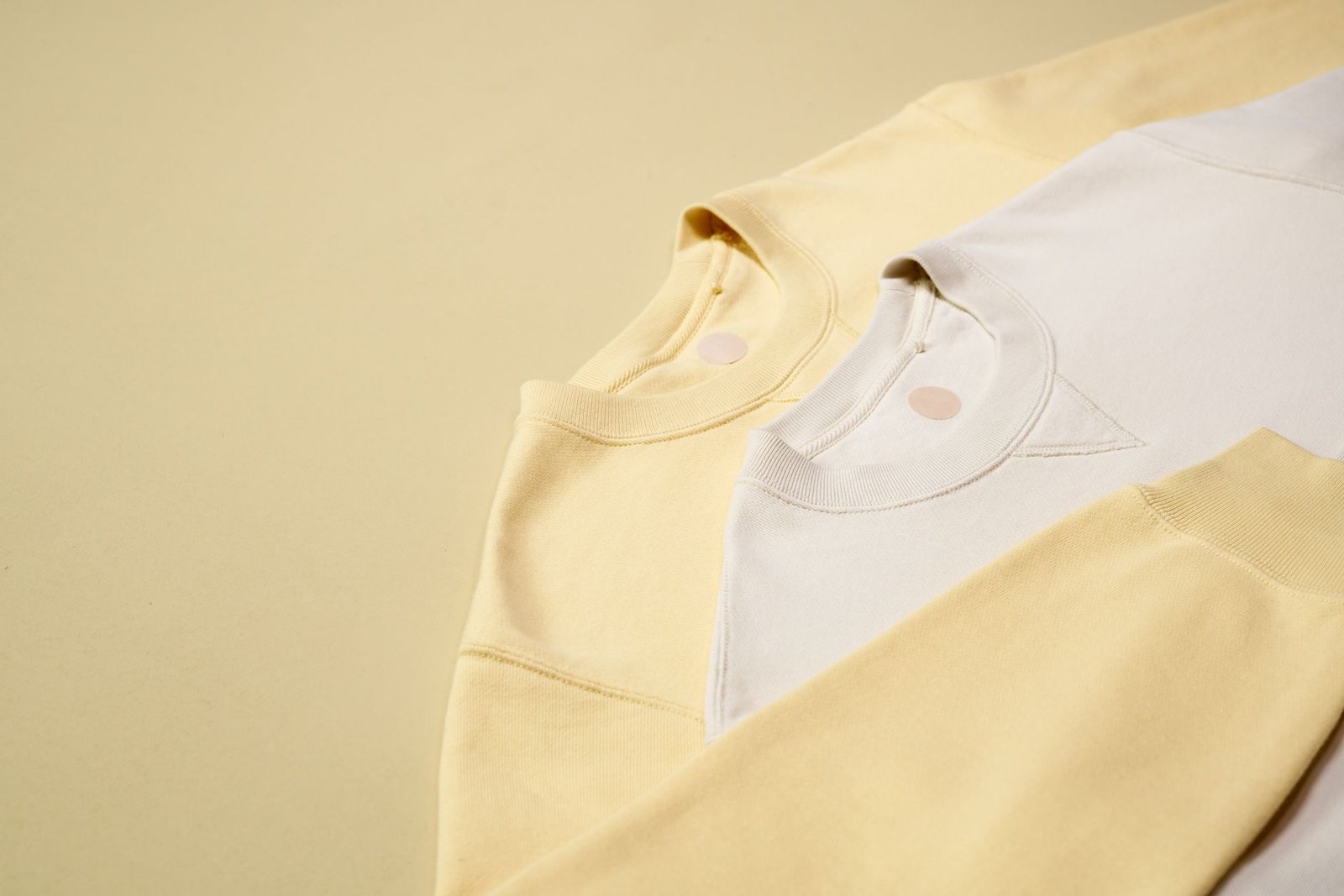 Ombré-dyed sweatshirt in pastel gradient tones