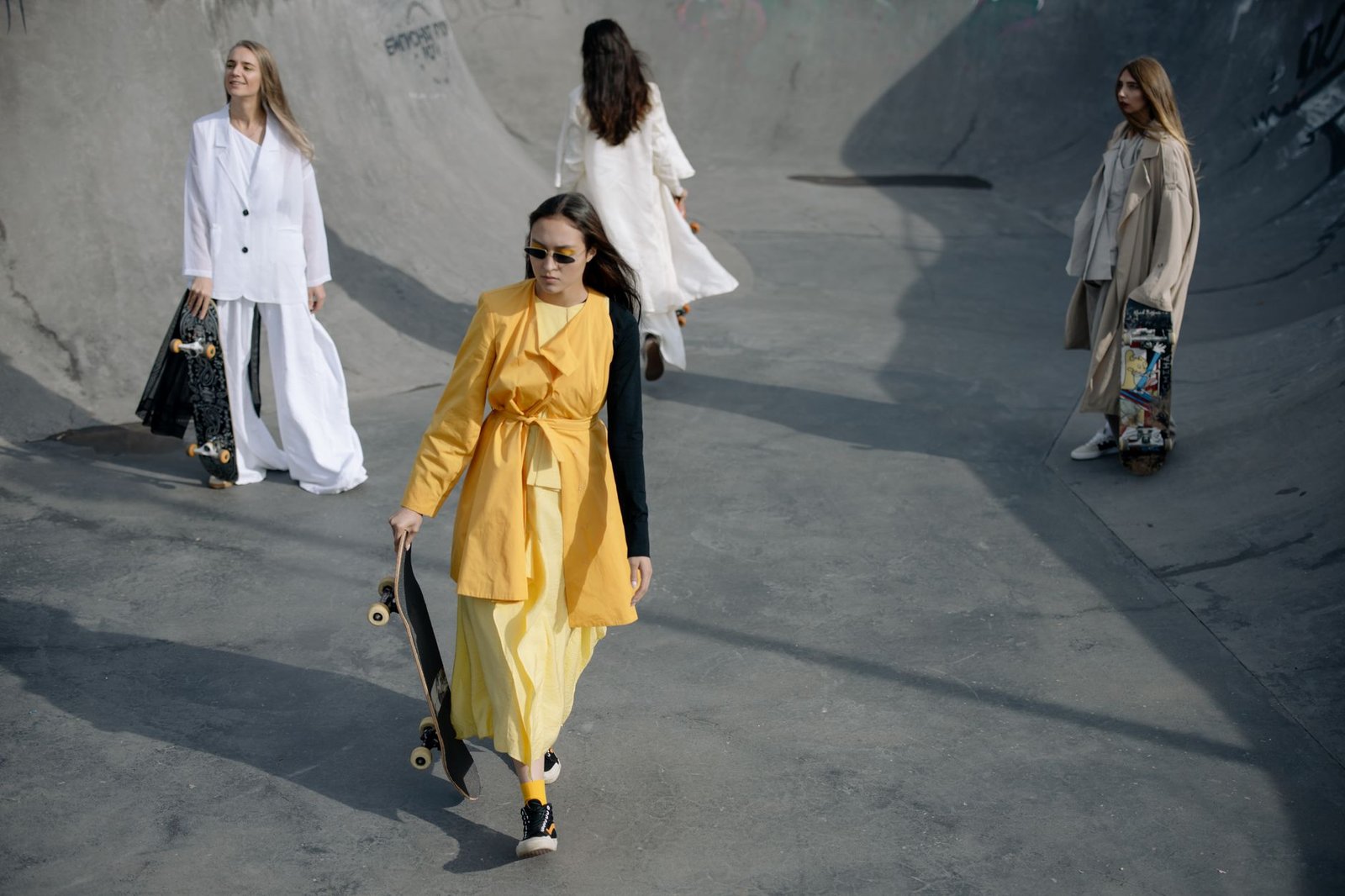 Street style women fashion personal aesthetic editorial individual look