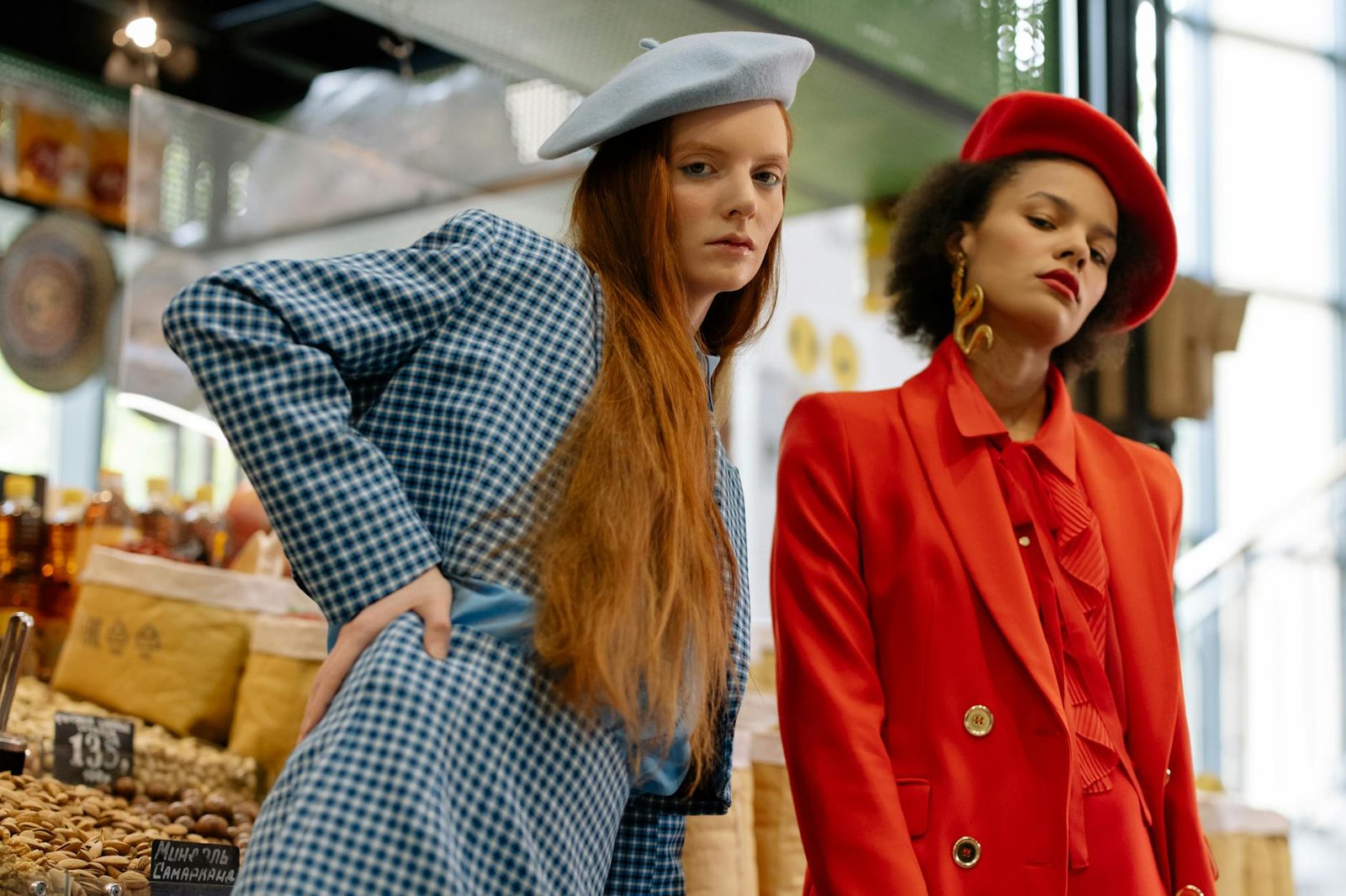 How to Style a Beret: The Complete Outfit Guide for 2026