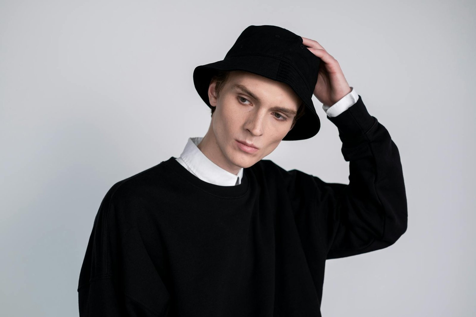 How to Style a Bucket Hat: The Complete Outfit Guide for 2026