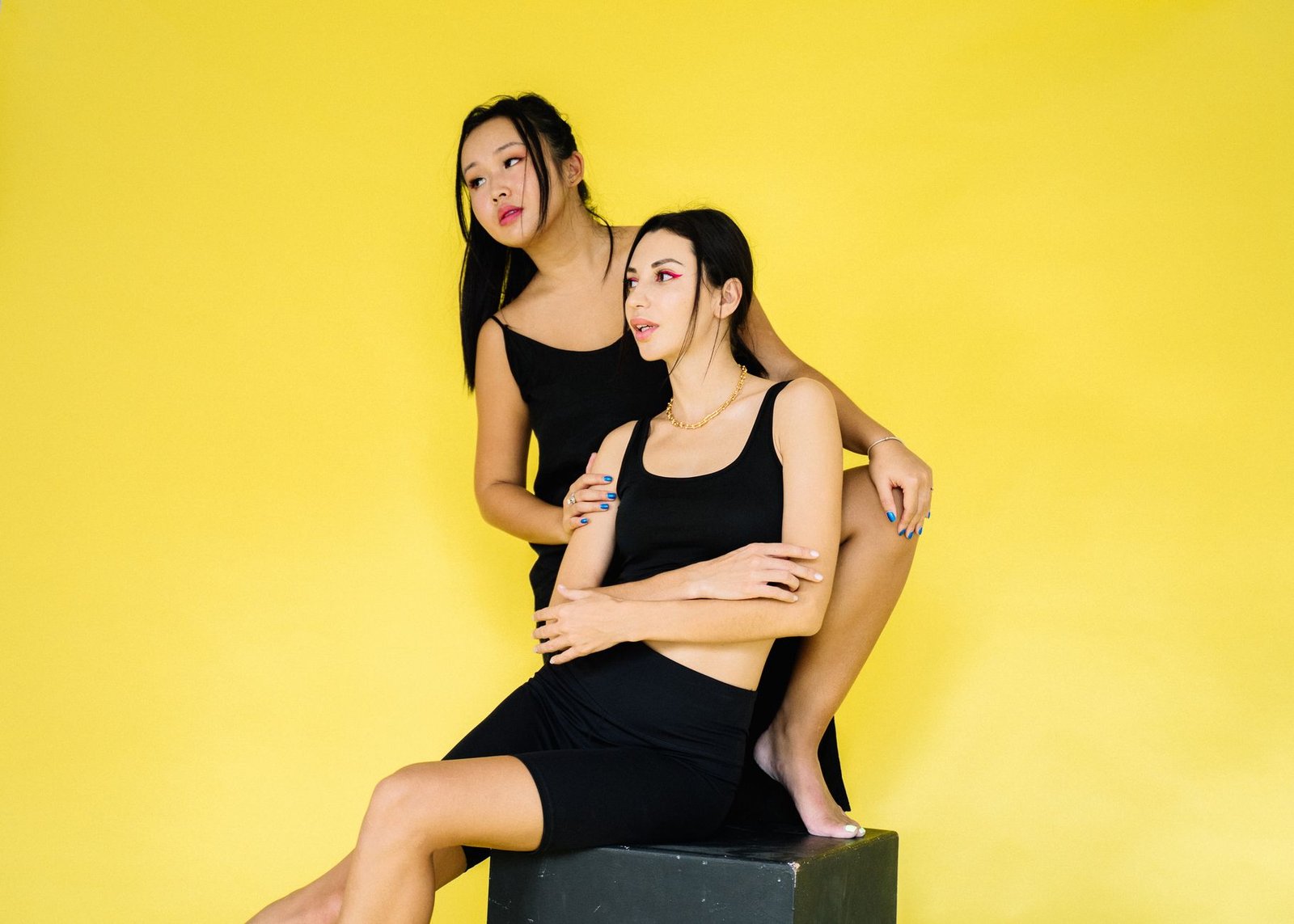 How to Style a Co-Ord Set: Outfit Ideas for Matching Two-Pieces