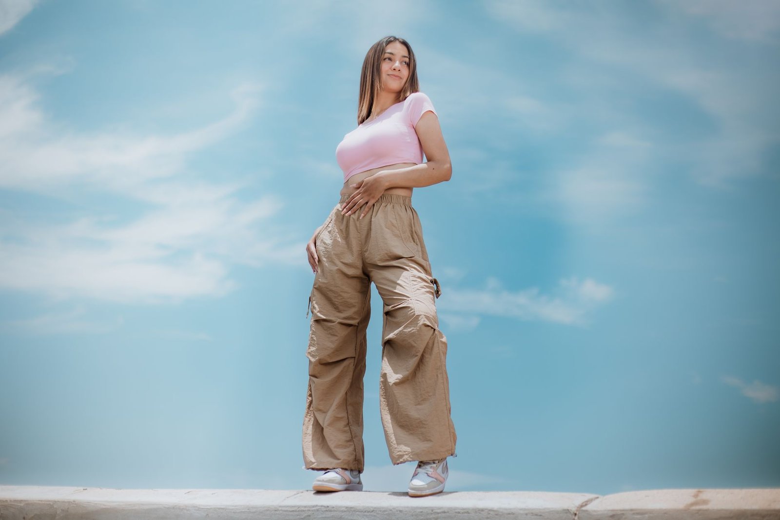 Crop top cargo trousers streetwear outfit