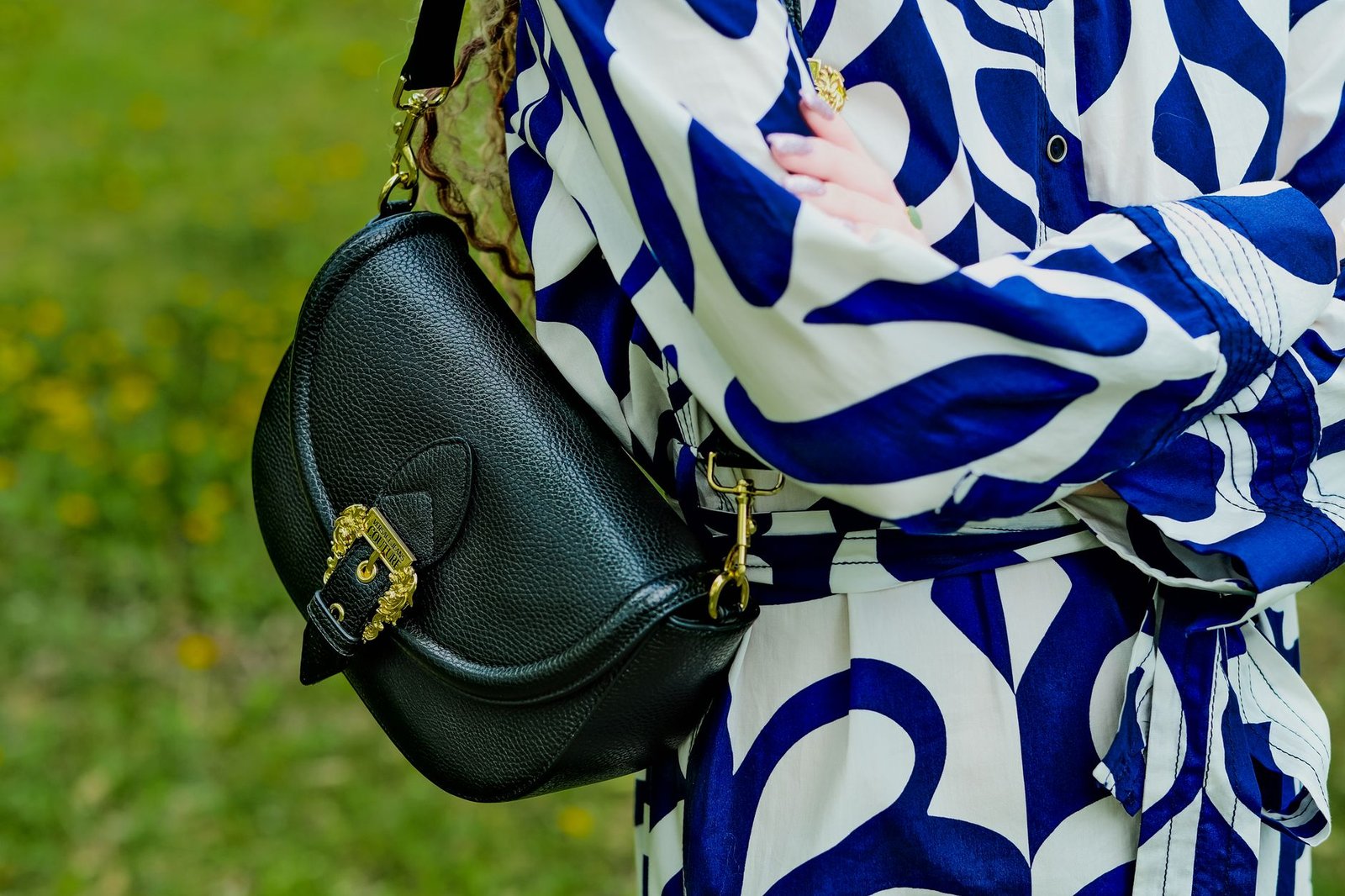 How to Style a Crossbody Bag