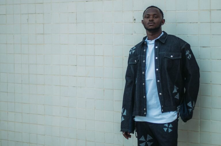 How to Style a Denim Jacket: 14 Outfit Formulas That Always Work