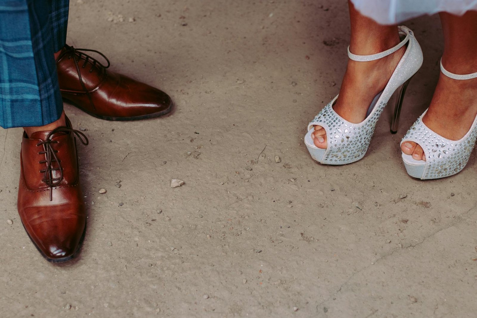 Kitten heels occasion fashion outfit elegant footwear