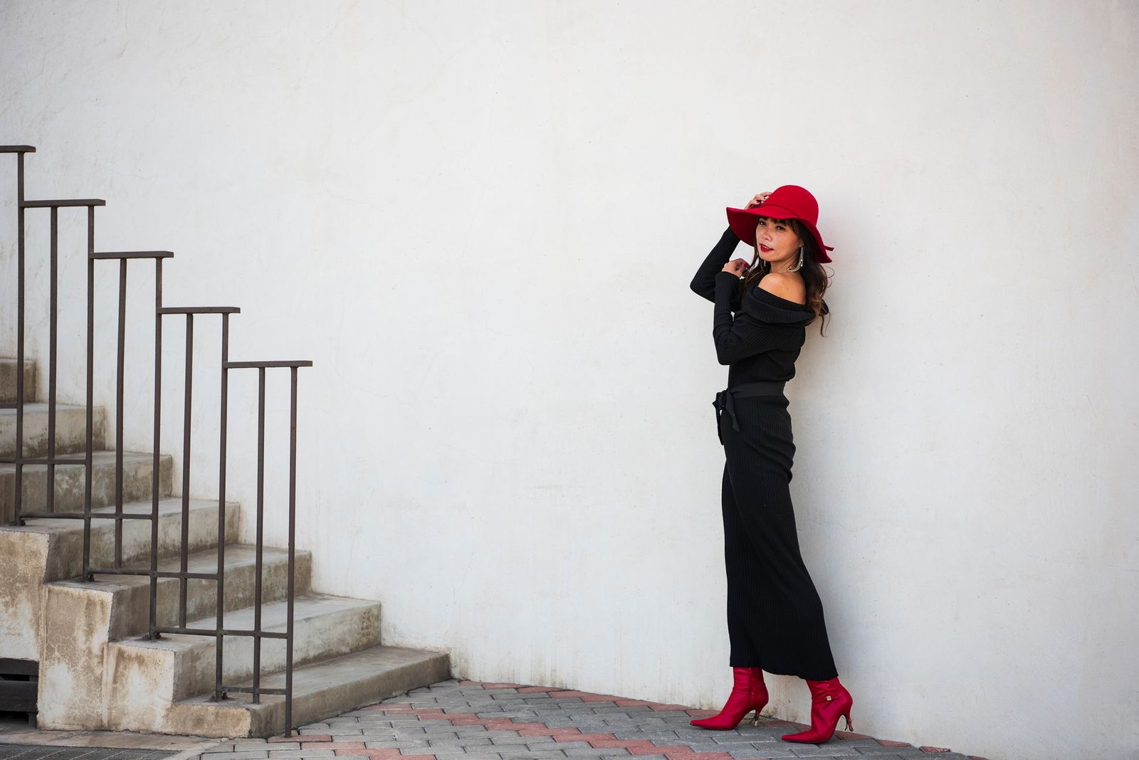 Ribbed knit co-ord set heeled boots women fashion autumn outfit