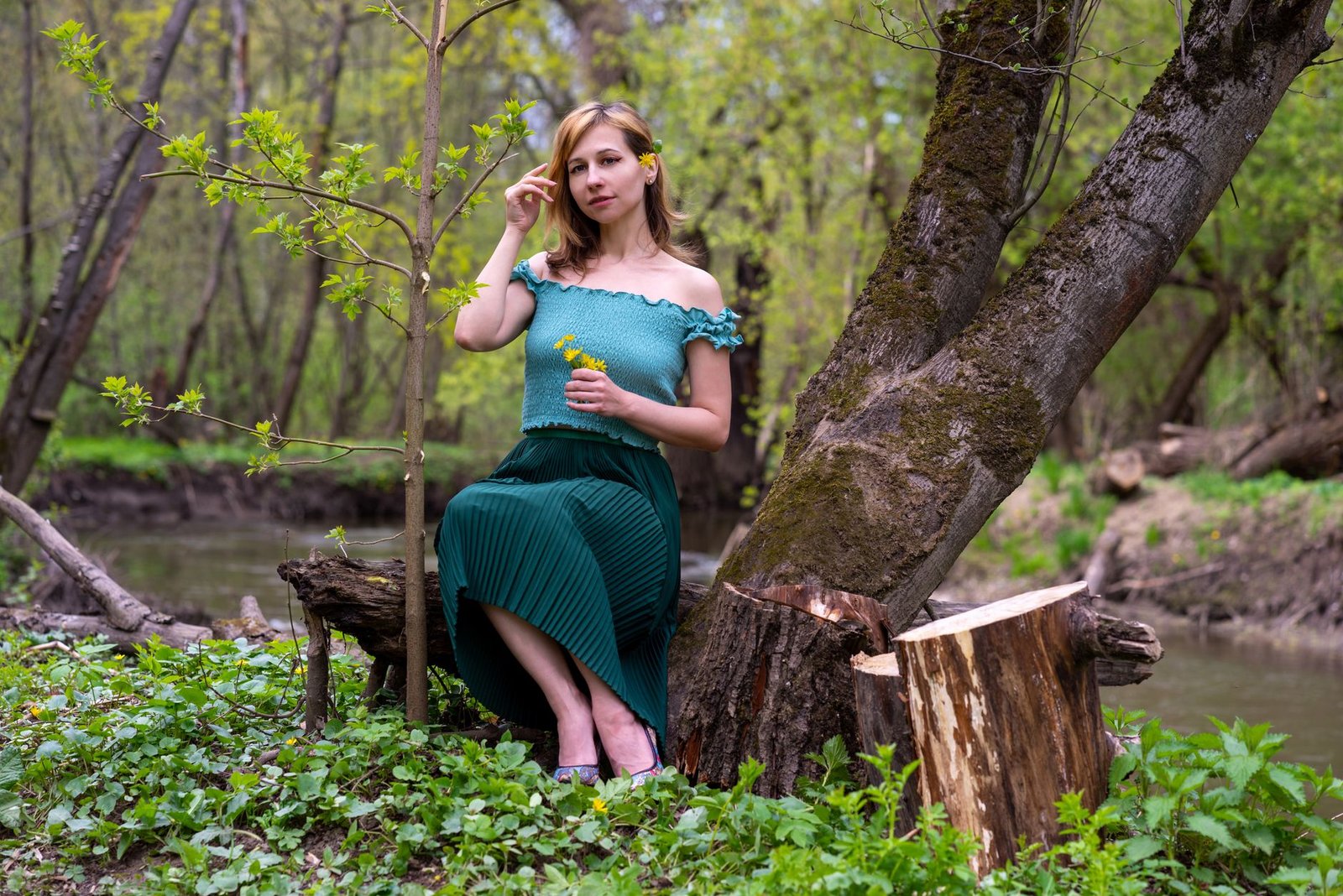How to Style an Off-Shoulder Top: Outfit Ideas and Styling Tips