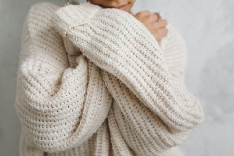 How to Style an Oversized Sweater: 10 Outfit Ideas for 2026