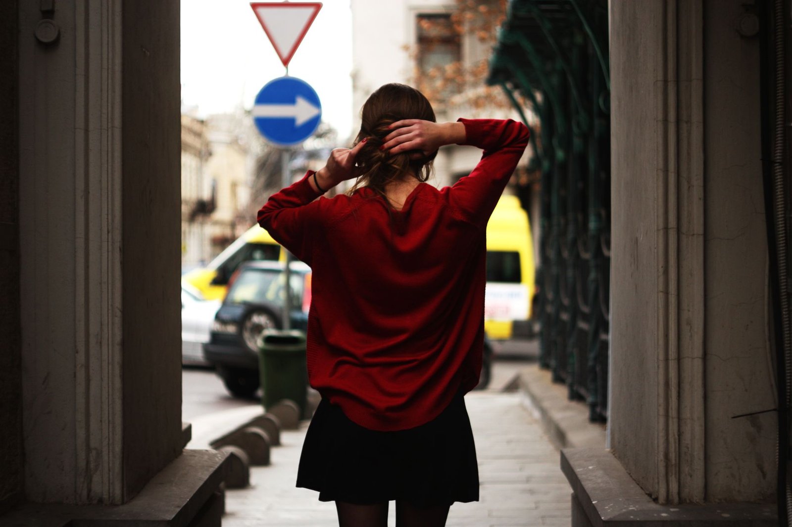 Cosy oversized jumper slim trousers women fashion street style autumn