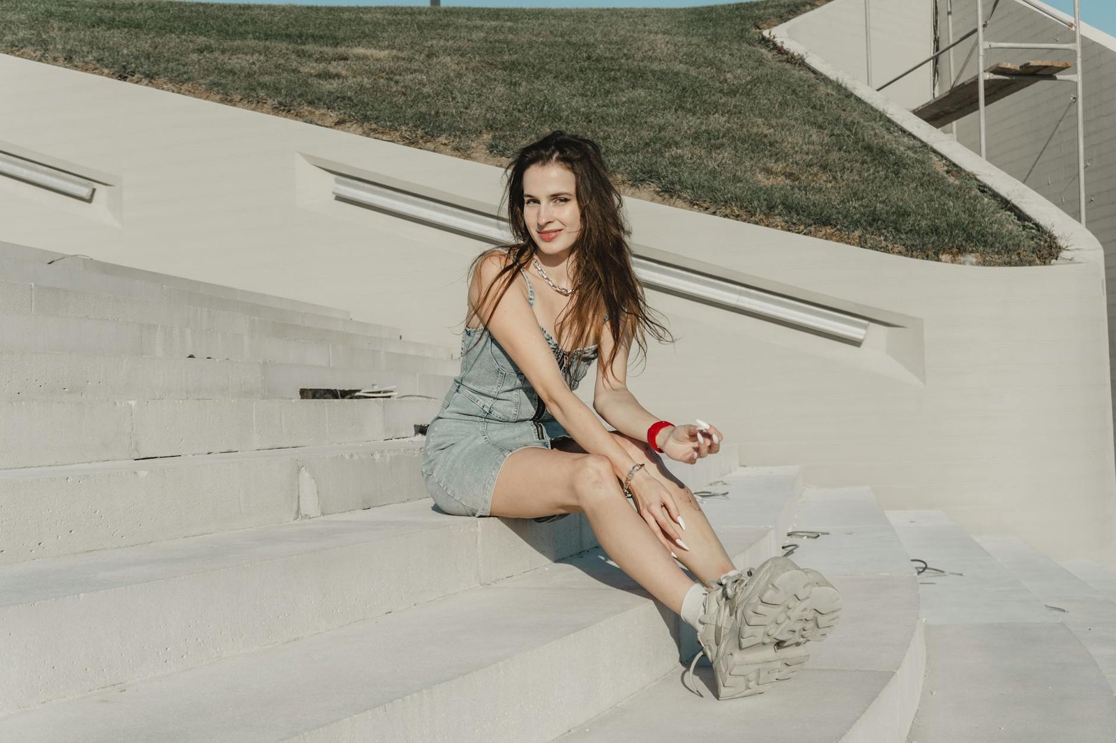 How to Style Platform Shoes: The Complete Outfit Guide for Every Type