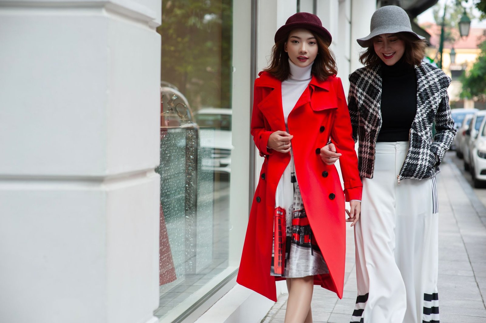 How to Style a Statement Coat: The Complete Outfit Guide for 2026