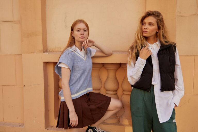 How to Style a Vest Top: 14 Outfit Ideas That Always Work in 2026