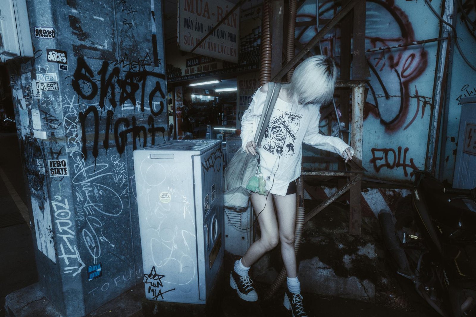 Grunge indie fashion casual street style aesthetic