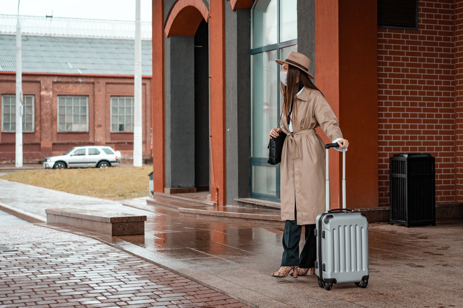 Rainy Day Outfit Ideas: What to Wear When It’s Raining