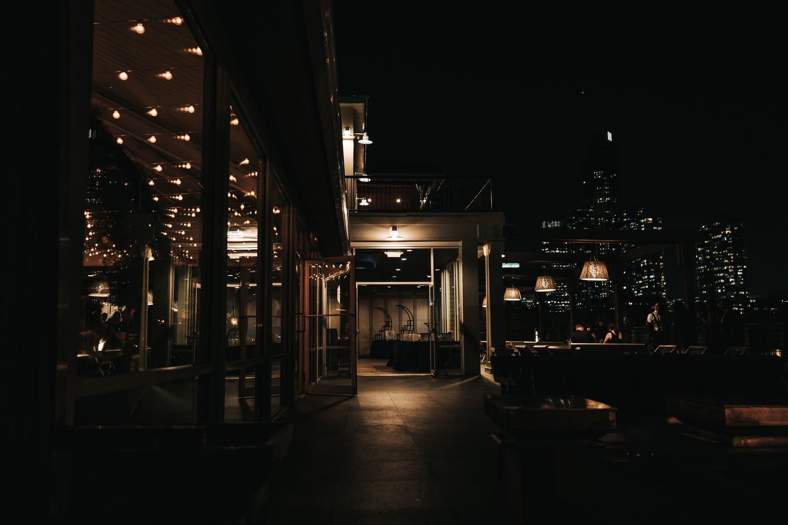 Rooftop Bar Outfit Ideas: What to Wear