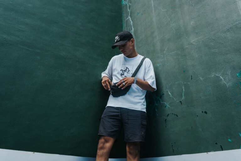 Streetwear Summer Outfits: How to Stay Cool and Still Look Good
