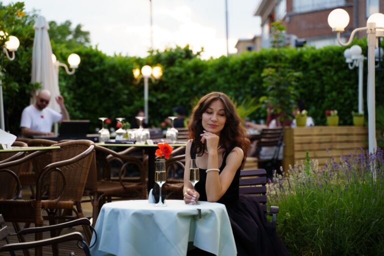 Summer Date Night Outfit Ideas: What to Wear on a Date in Summer 2026